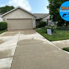Professional-House-Washing-and-Driveway-Cleaning-in-Miamisburg-Ohio 0